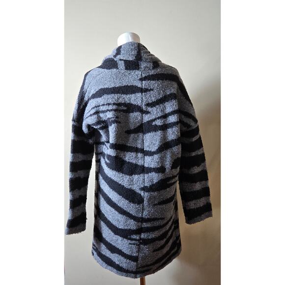 RD Style Brand  Size XS Women's Cardigan Fleece Long Gray Black Zebra Stripe - Picture 4 of 8